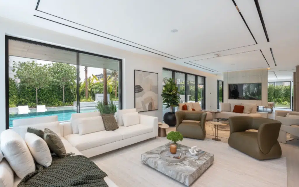 Supercar Blondie sells her $27m villa on Billionaire's Row