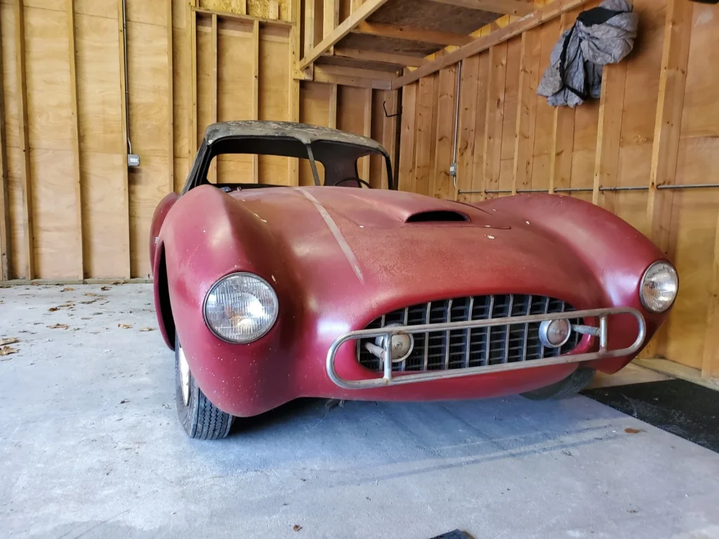 A 1954 Victress S1A was found in an Illinois garage, bringing back the forgotten story of America’s first fiberglass sports car