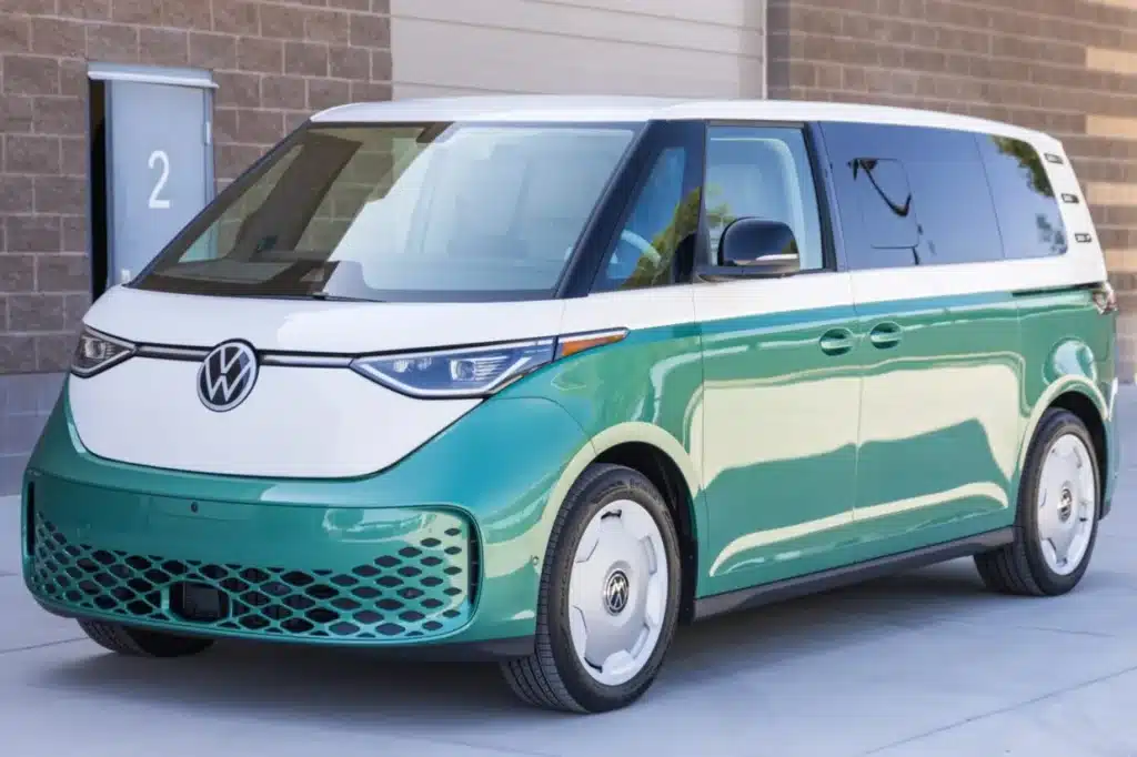 The owner of this Volkswagen electric van - known as the Volkswagen ID. Buzz - drove it just shy of 400 miles before selling it for much less than he paid.