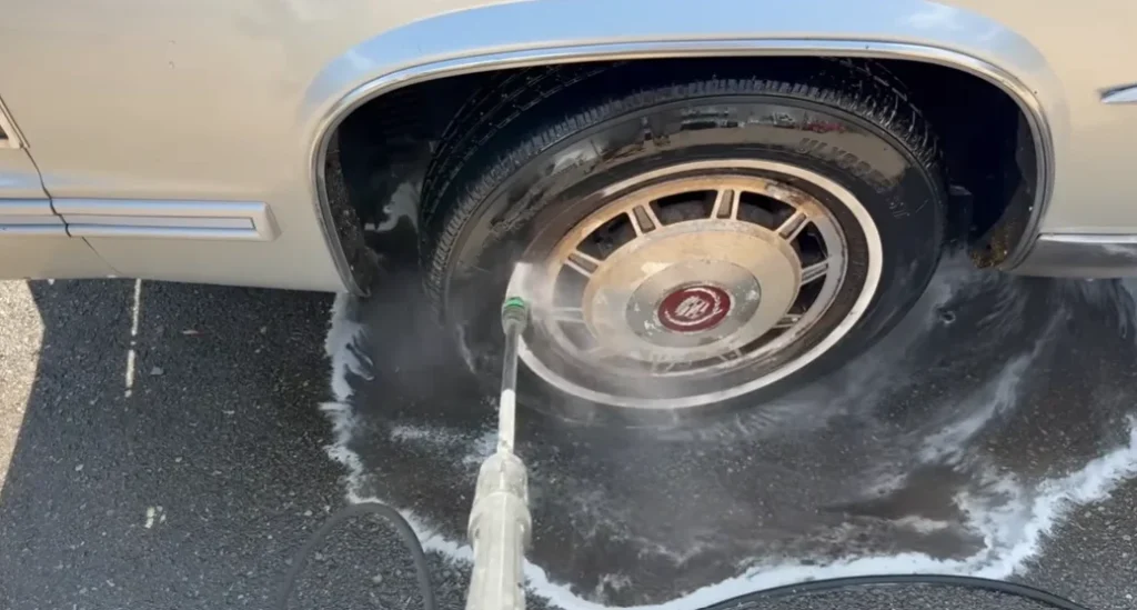 Canadian man spots 1988 Cadillac Fleetwood d'Elegance sitting abandoned on a driveway so he pays $500 and soon learns all about it