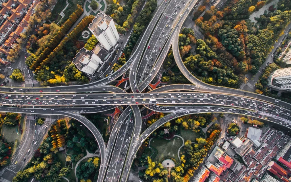 Apple Maps vs Google Maps is one of the biggest rivalries ever, and one driver spent more than 1,000 miles figuring out which app actually deserves the top spot.