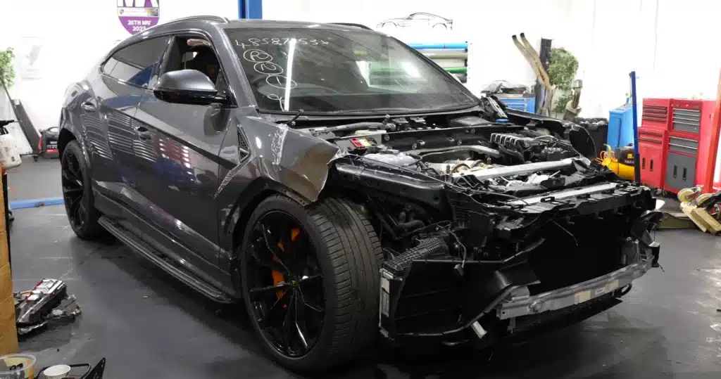 youtuber restored wrecked lamborghini urus for girlfriend