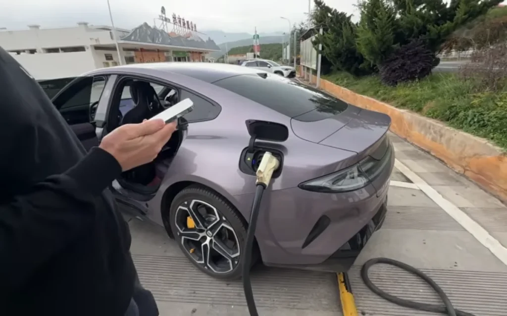 Two pals visited China to try out the Xiaomi SU7 and Xiaomi YU7 and took them on a wild road trip across the country