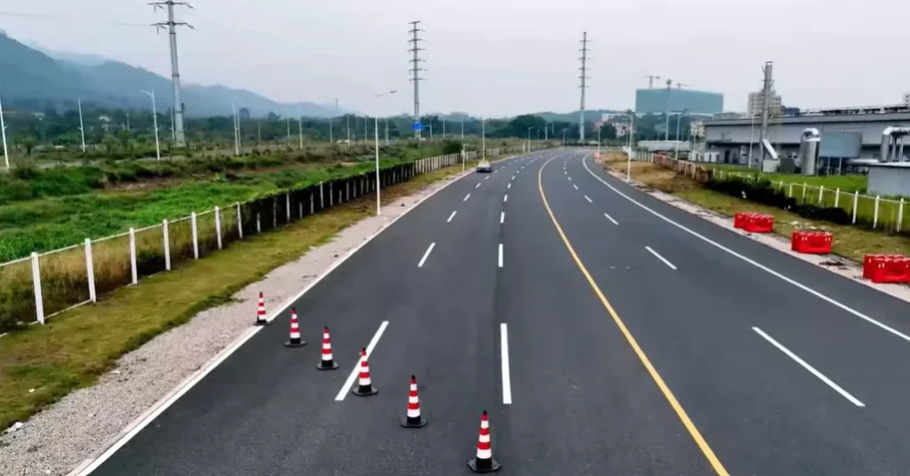 Xpeng G7 EV shows off its incredible tech by driving 'blind' in four extreme scenarios