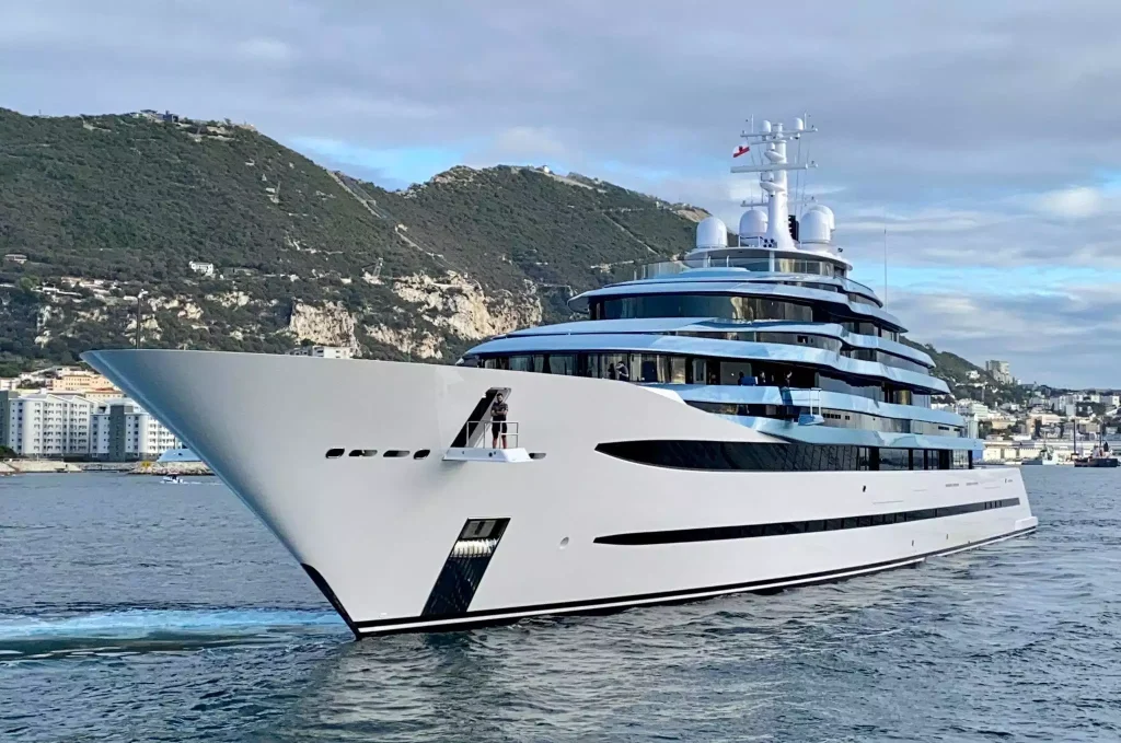 Zuckerberg sells his 220-ft support ship to Walmart heiress Nancy Walton for her $300M superyacht