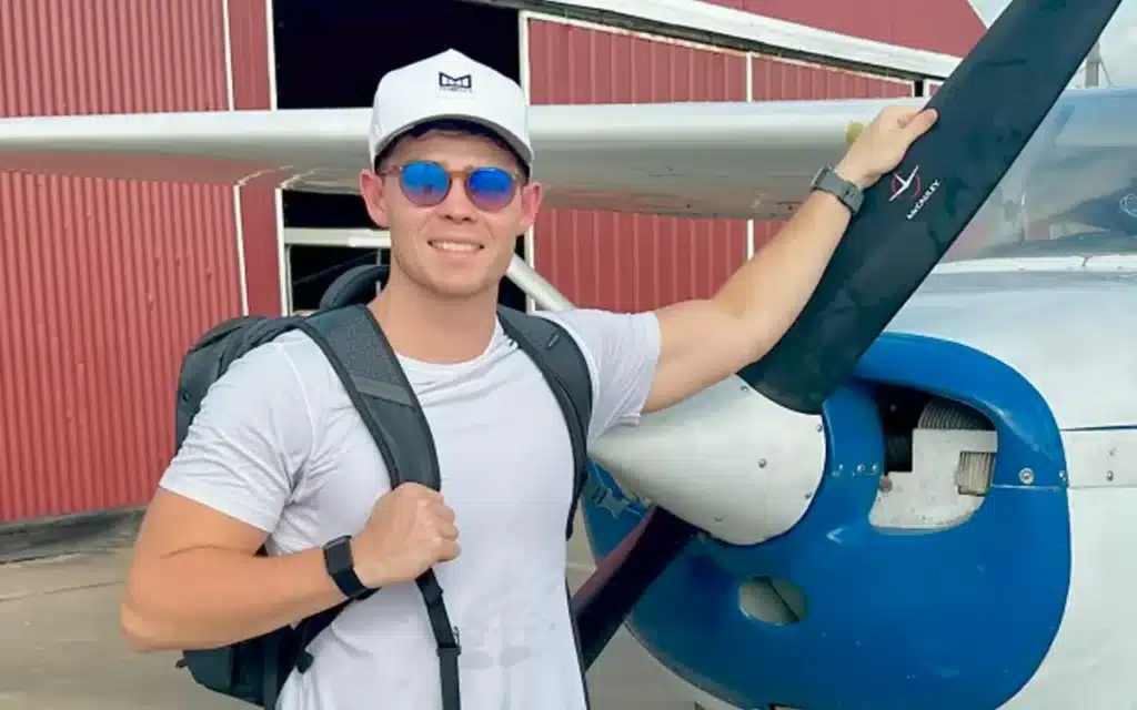 Texas man quits his 6-figure job to become a pilot