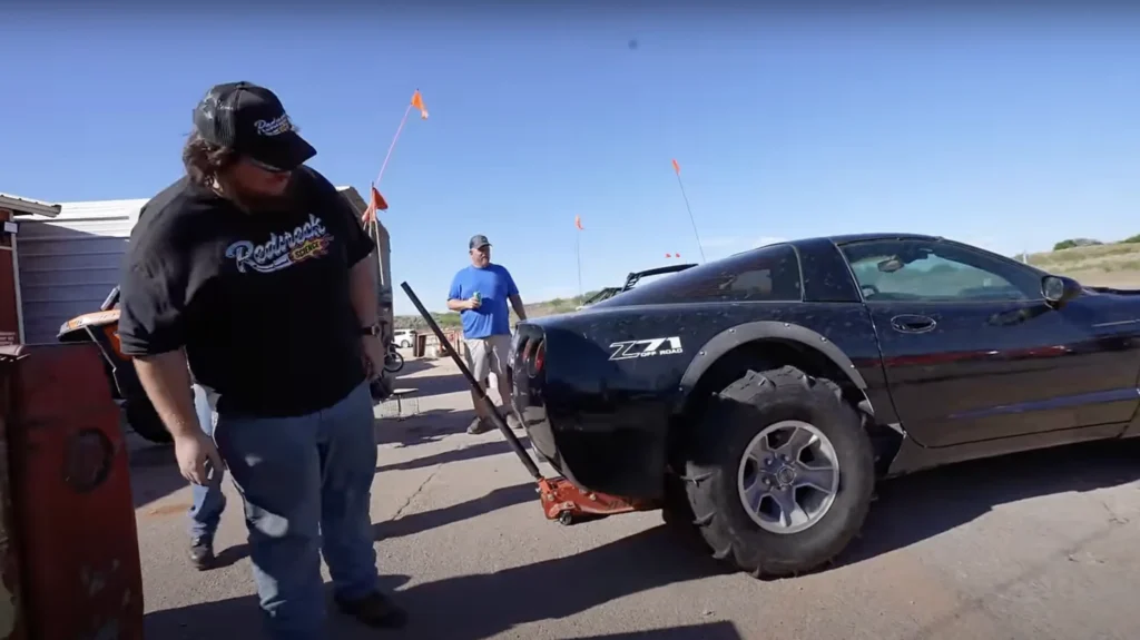 Amazing footage shows off-roading Corvette in sand dunes